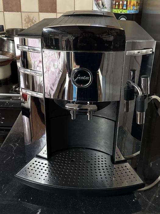 Кавомашина JURA