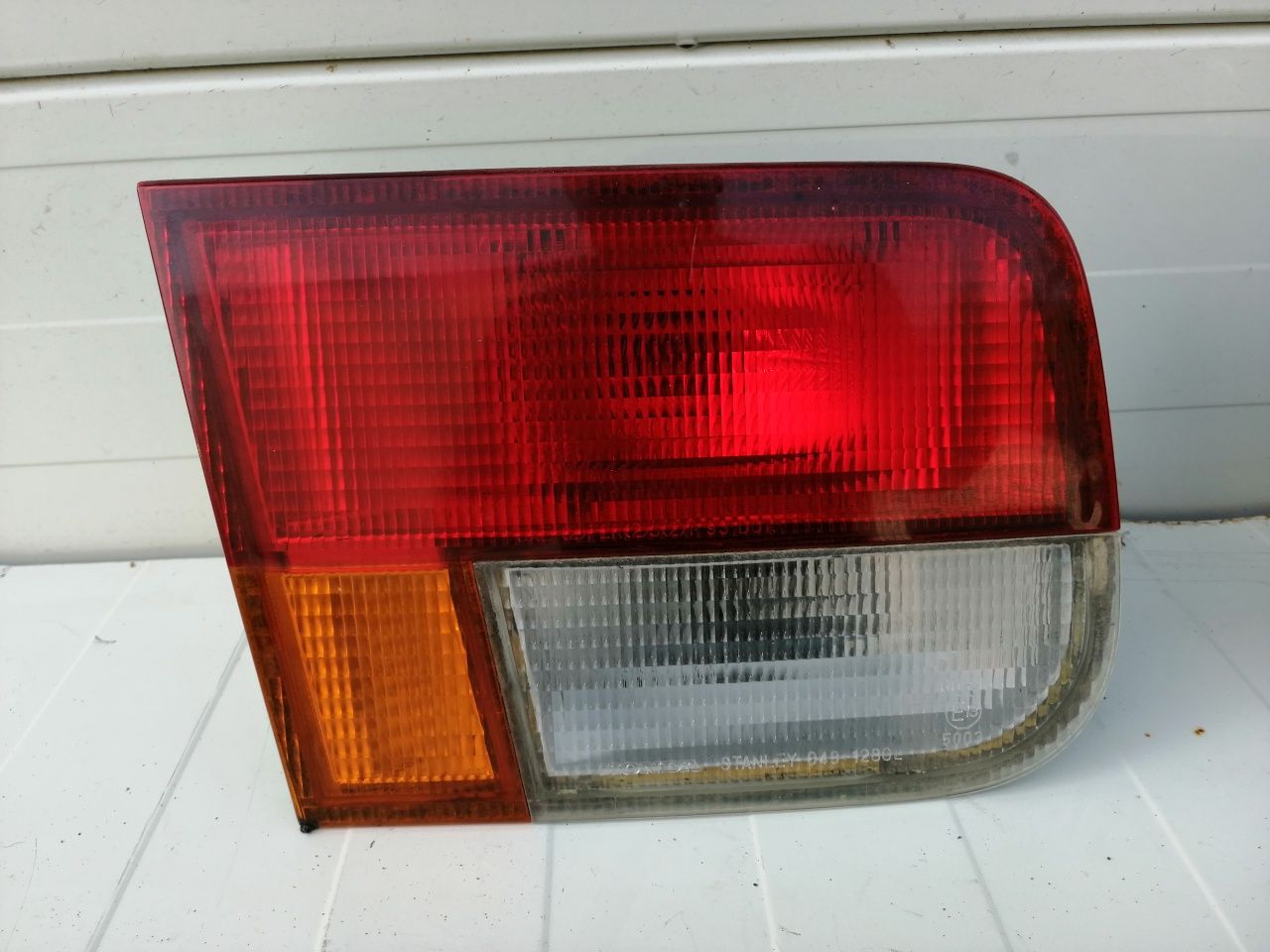 Honda Civic 6 VI Coupe 95-01 - Lampa tył tylna lewa w klapę