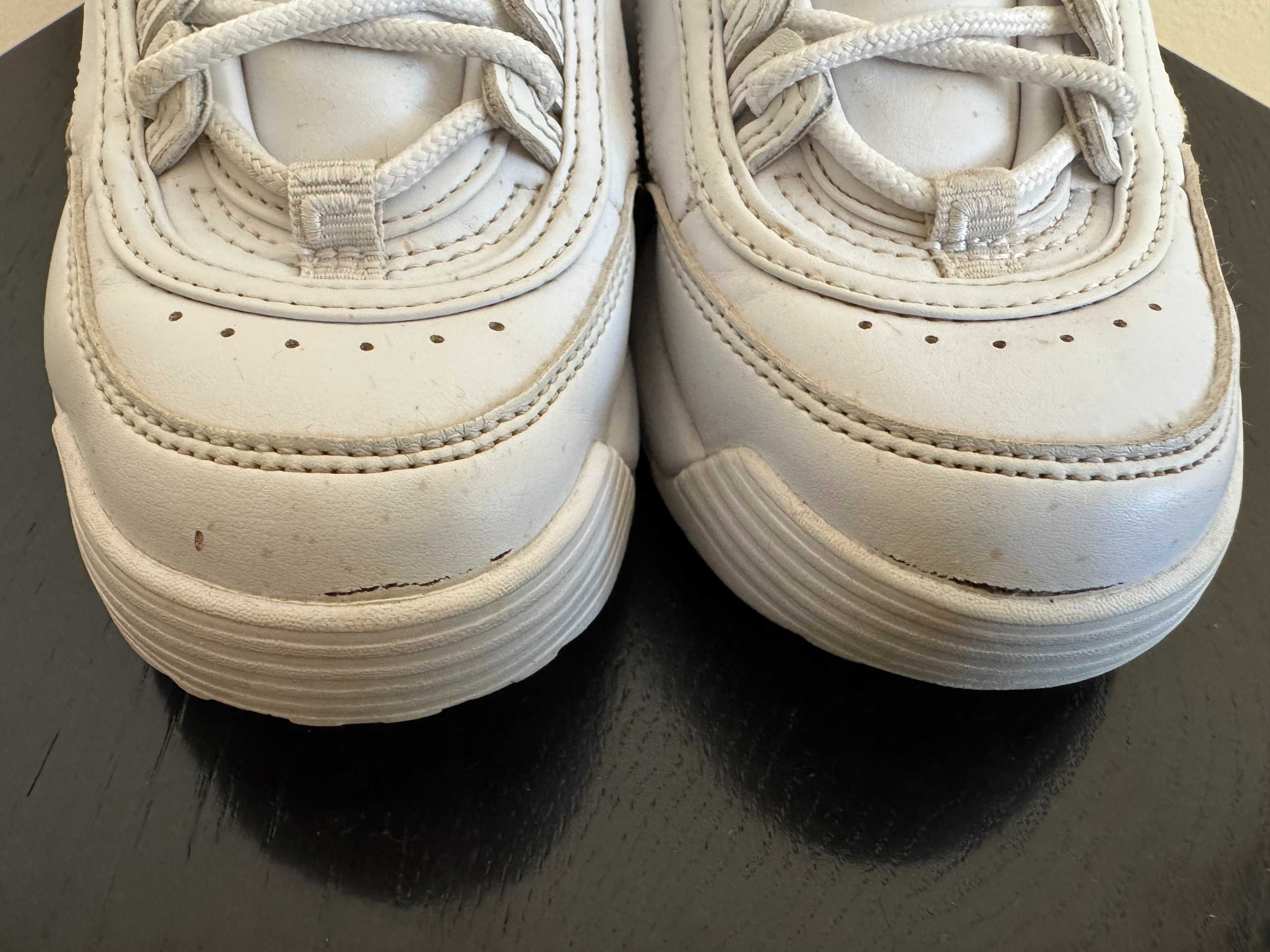Оригінальні кросівки  Fila DISRUPTOR EUR36