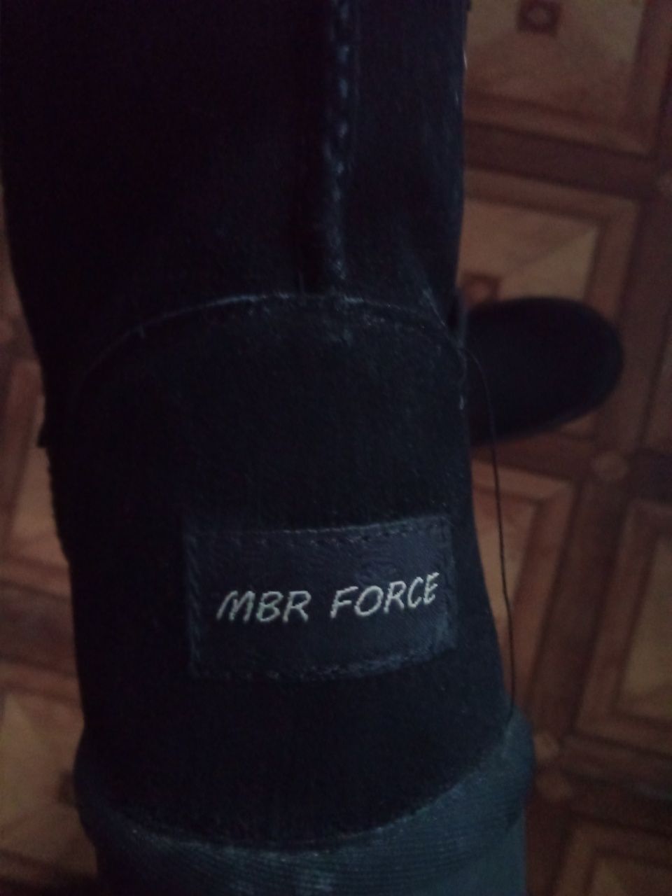 Продам угги  MBR Force.