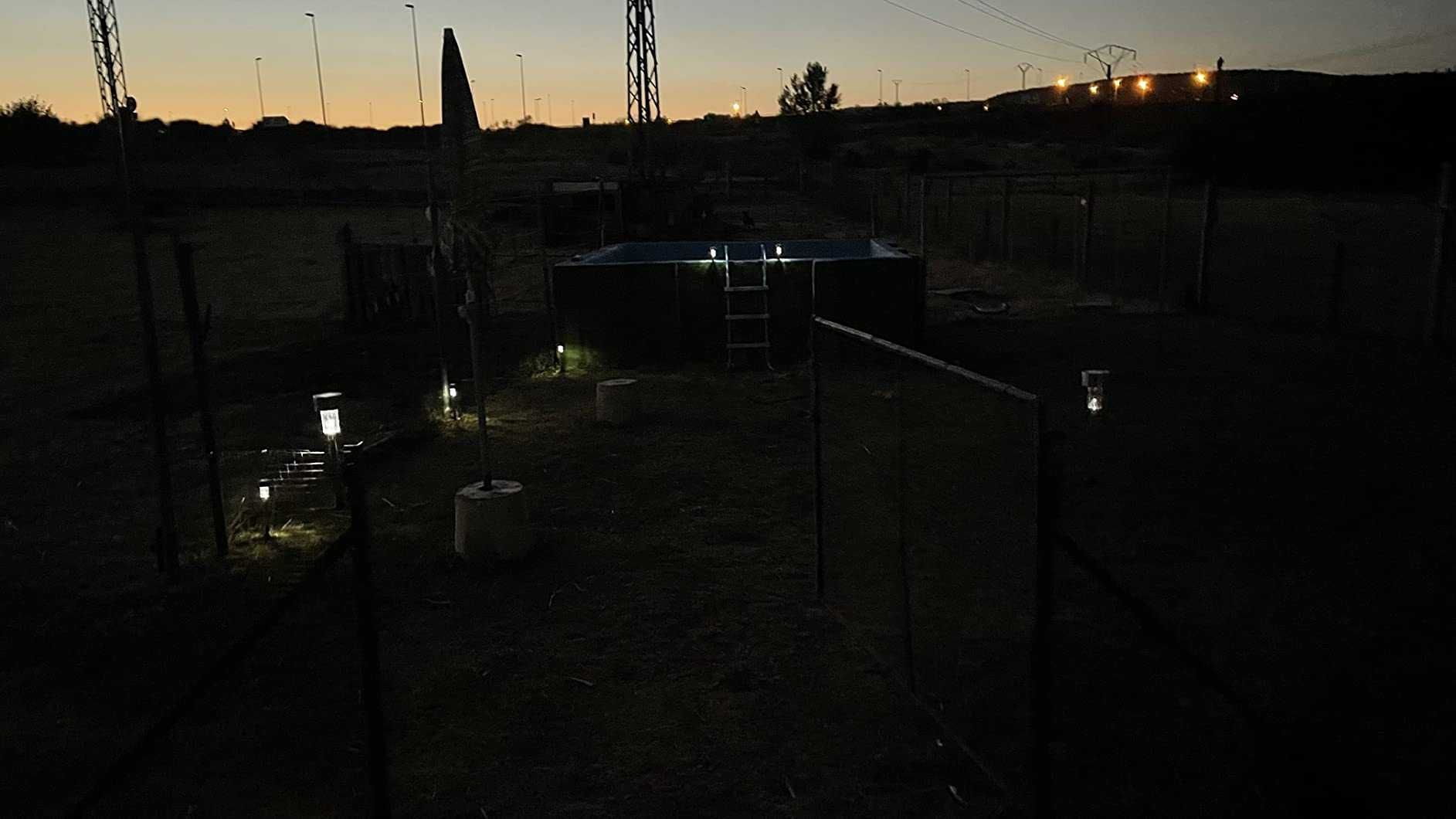 Lampa Solarna Zewnętrzna Ogrodowa LED Światło Chodnikowe 16 sztuk FV