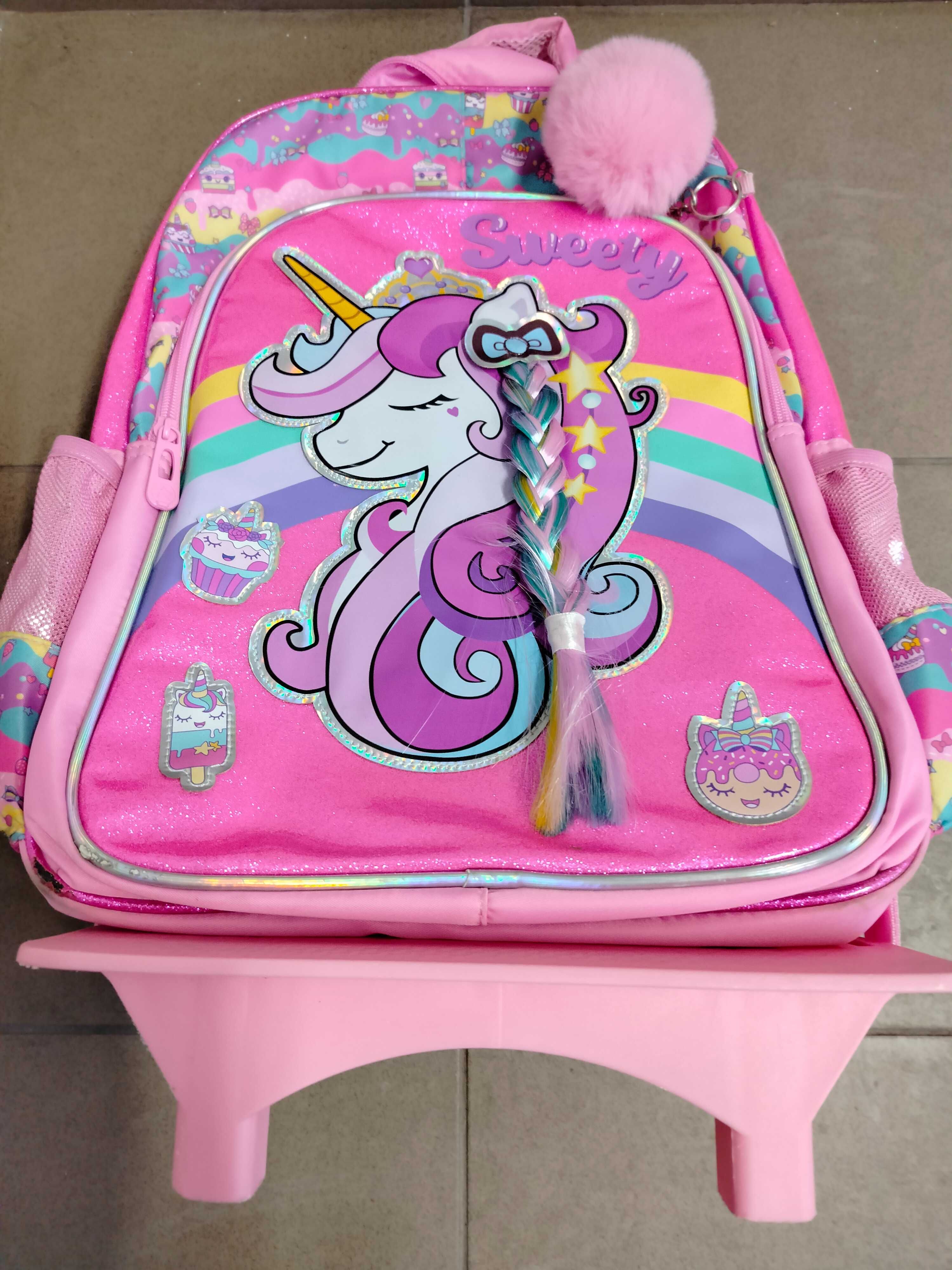 Plecak szkolny na kółkach z jednorożcem dla dziewczynek 3-częściowy
