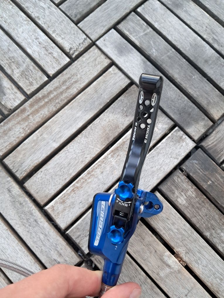Hamulec hope tech 3x2