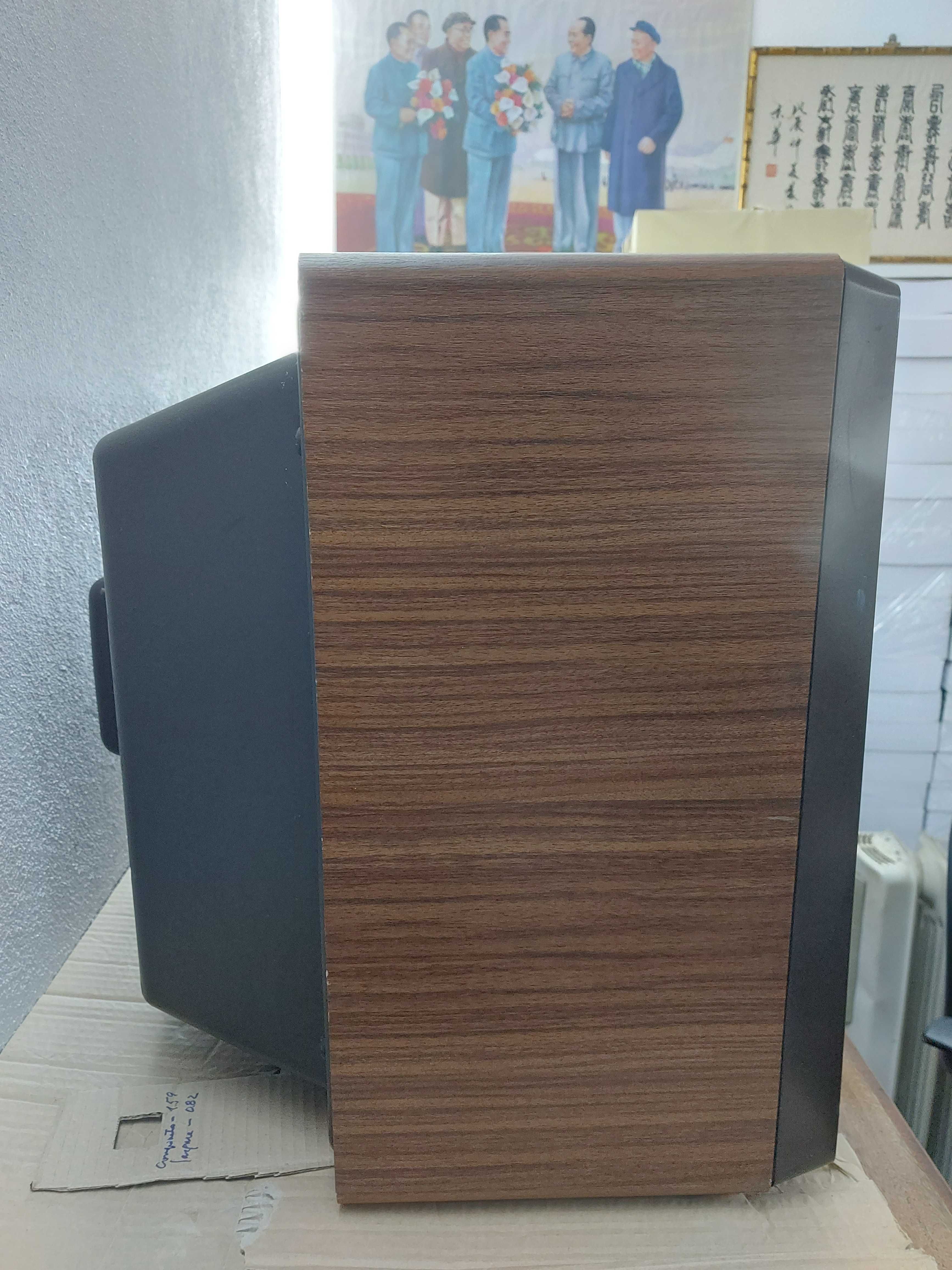Televisor antigo Grundig