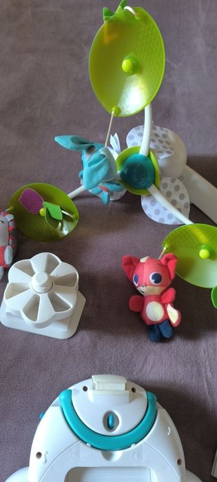 Мобіль на ліжечко Tiny Love Весела галявина