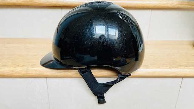Kask jeździecki, do jazdy konnej, FOUGANZA roz. 56 (M)
