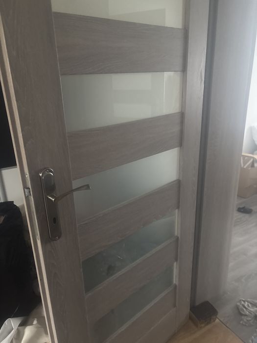 Nowe drzwi z futruna