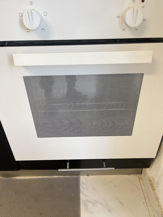 Placa a gas e forno eletrico a funcionar bem 80uros