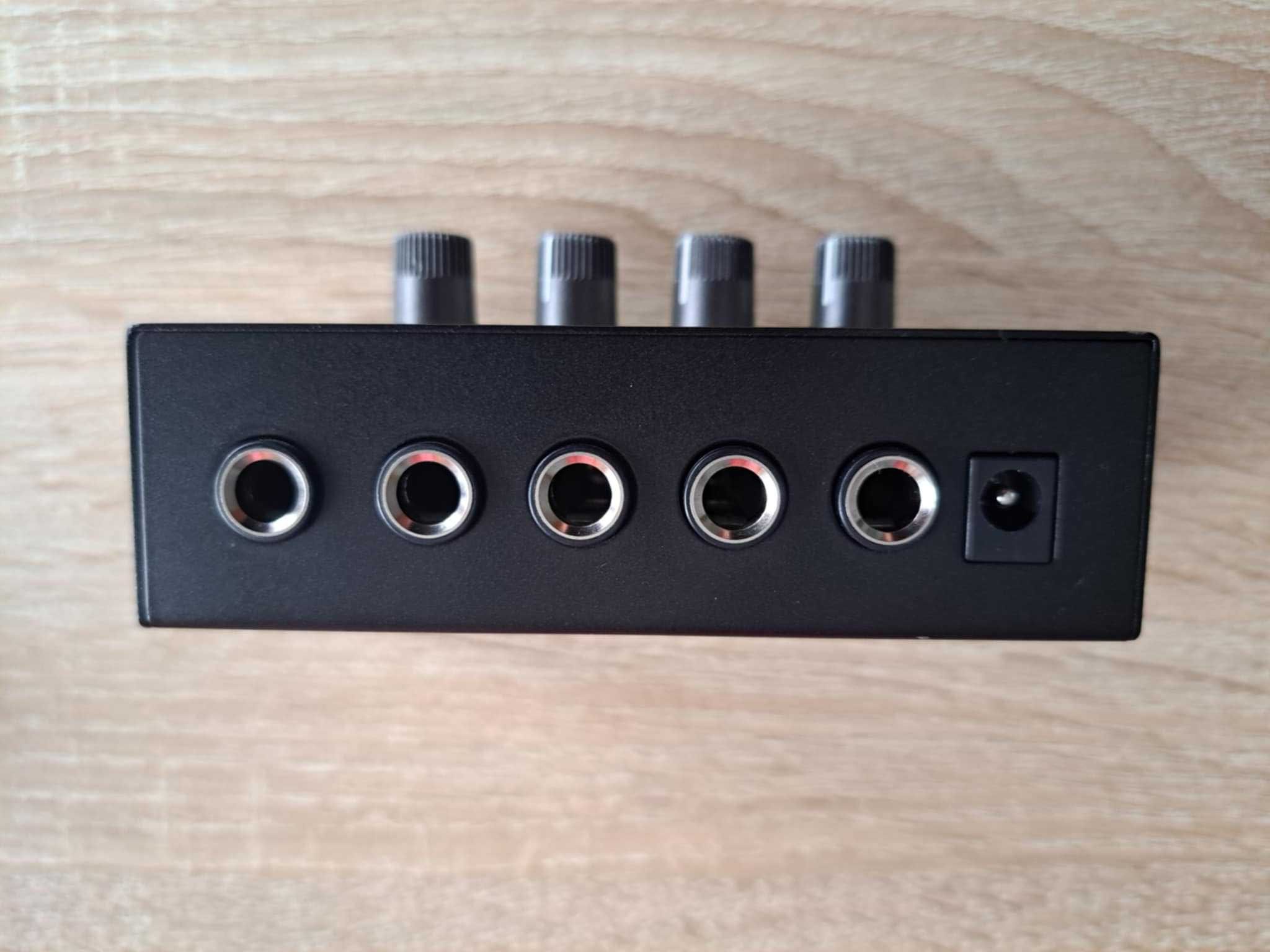 Behringer HA400 Micro Amp wzmacniacz słuchawkowy