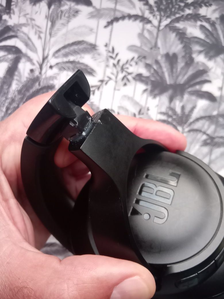 JBL Tune 760 com Cancelamento de ruído