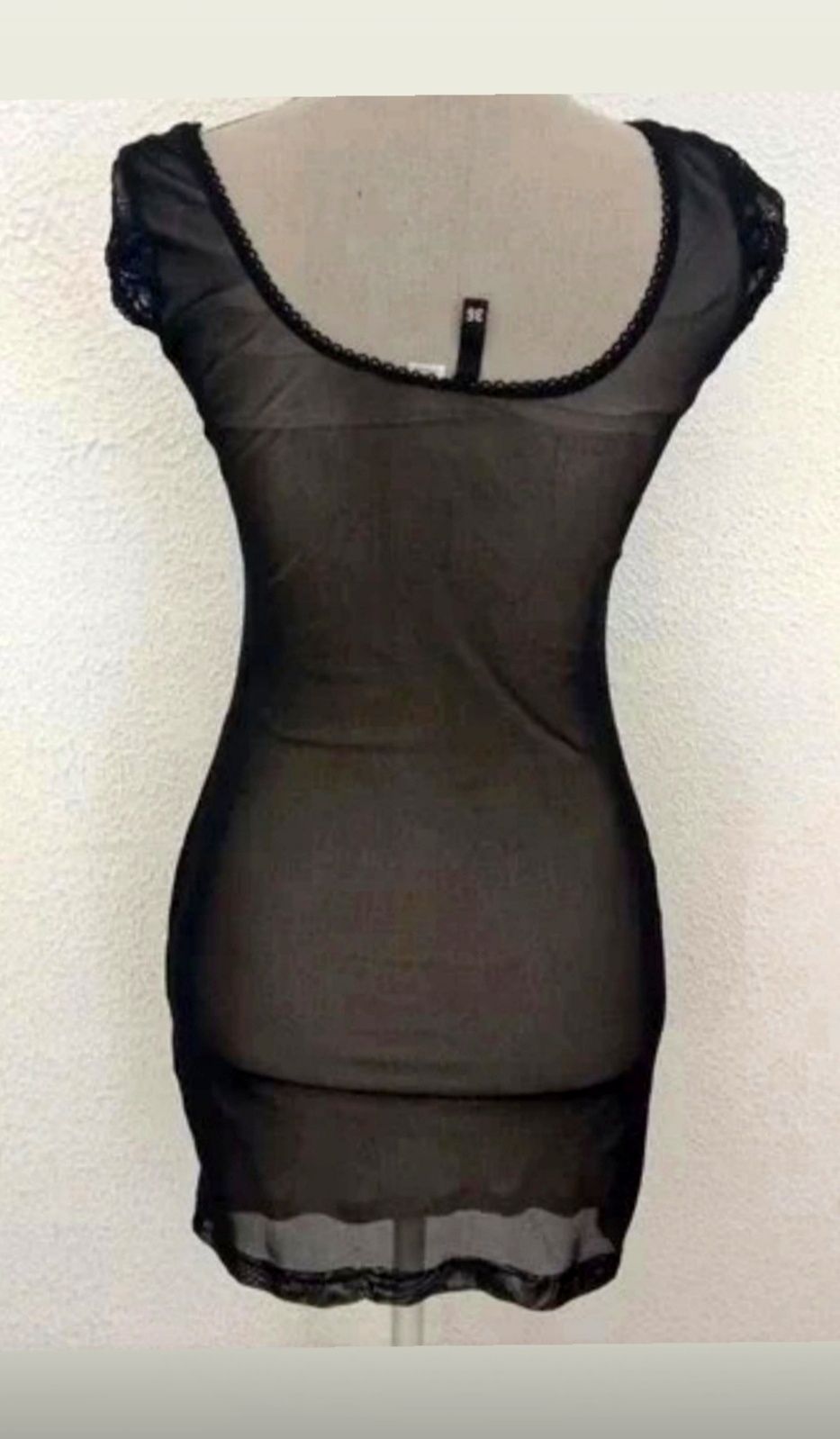 Sukienka koronkowa czarna H&M very sexy

Koronkowa czarna sukienka ver