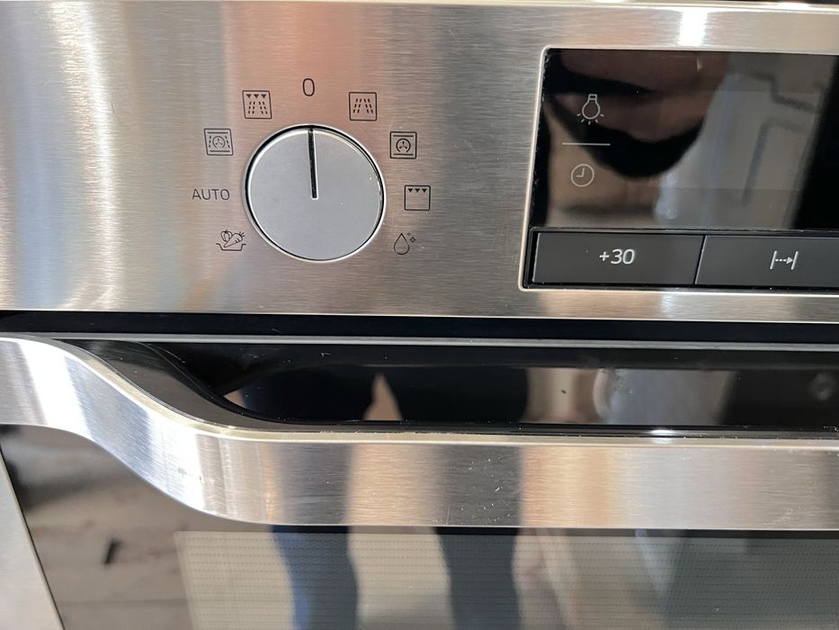 Духовка з свч Samsung 45 см  (Малайзія)