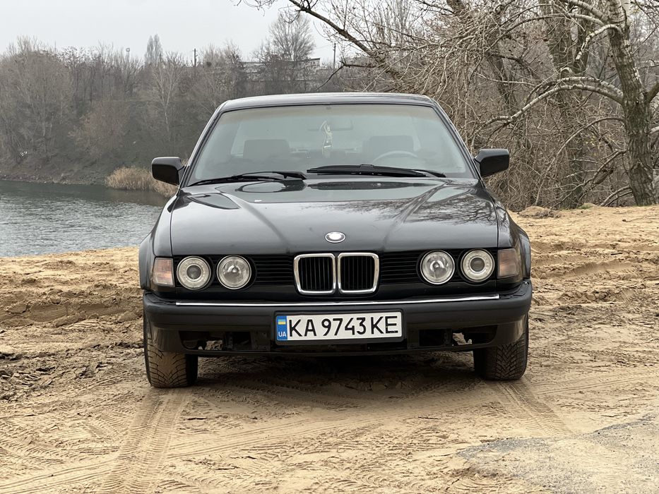 Продам BMW e32 3.0