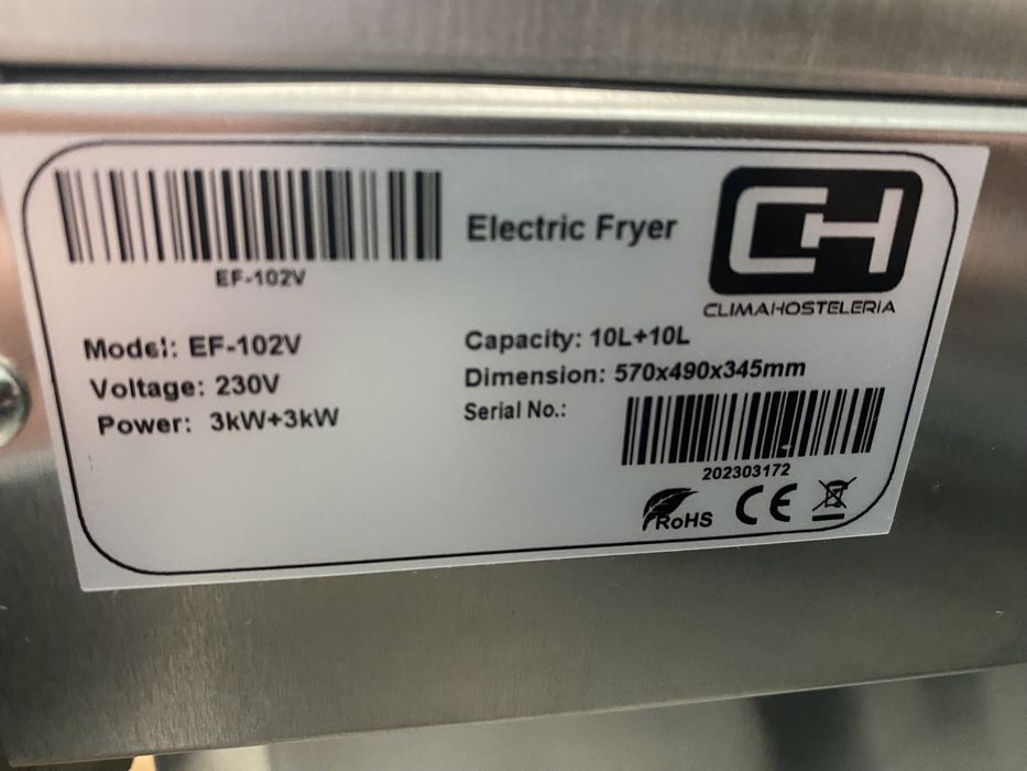 Fritadeira 10 litros mais 10 litros Nova com torneiras