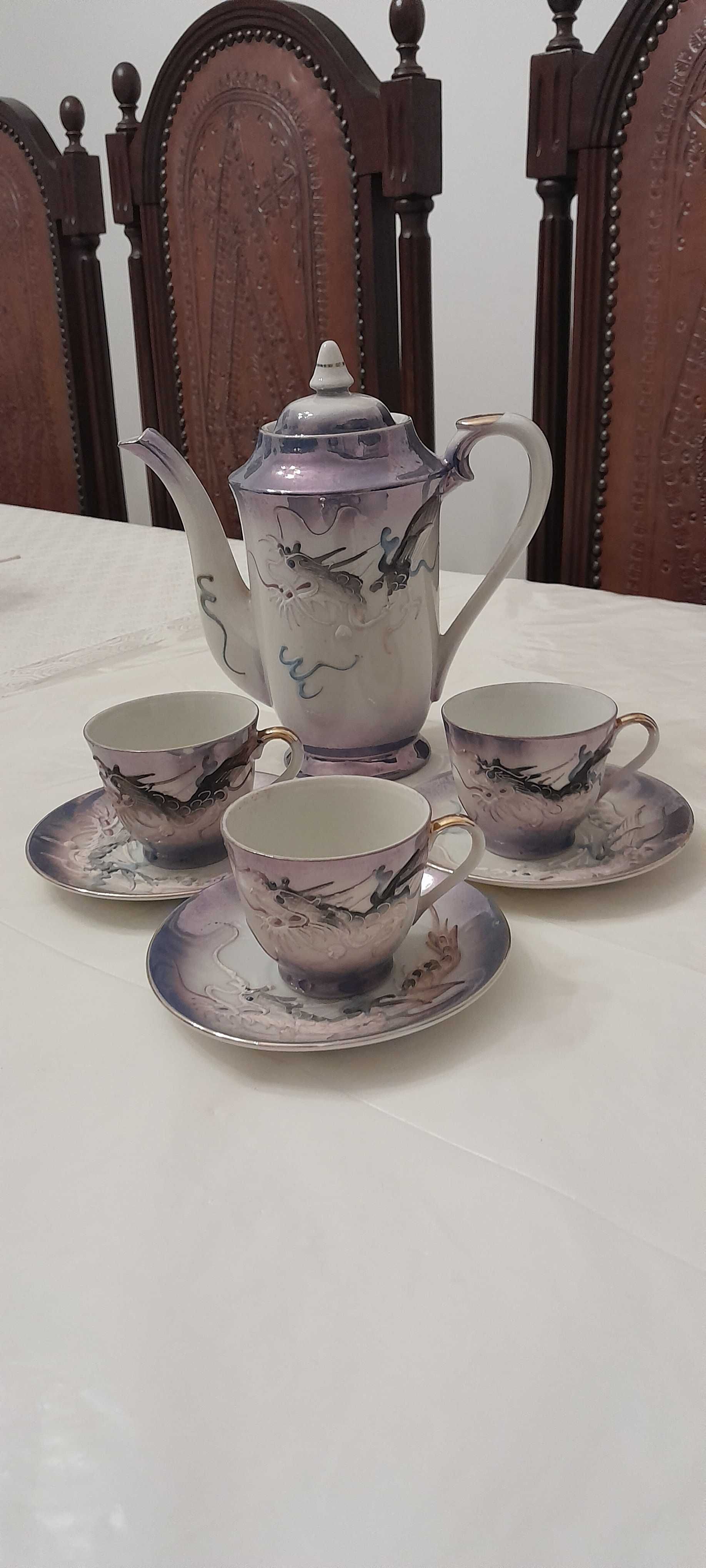 Bule e Chávenas Porcelana Japonesa
