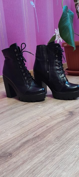 Ботинки  шкіряні