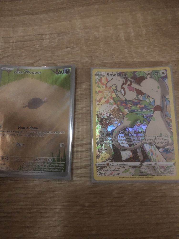 Cartas de Pokémon de várias coleções  muito raras e em muito bom estad