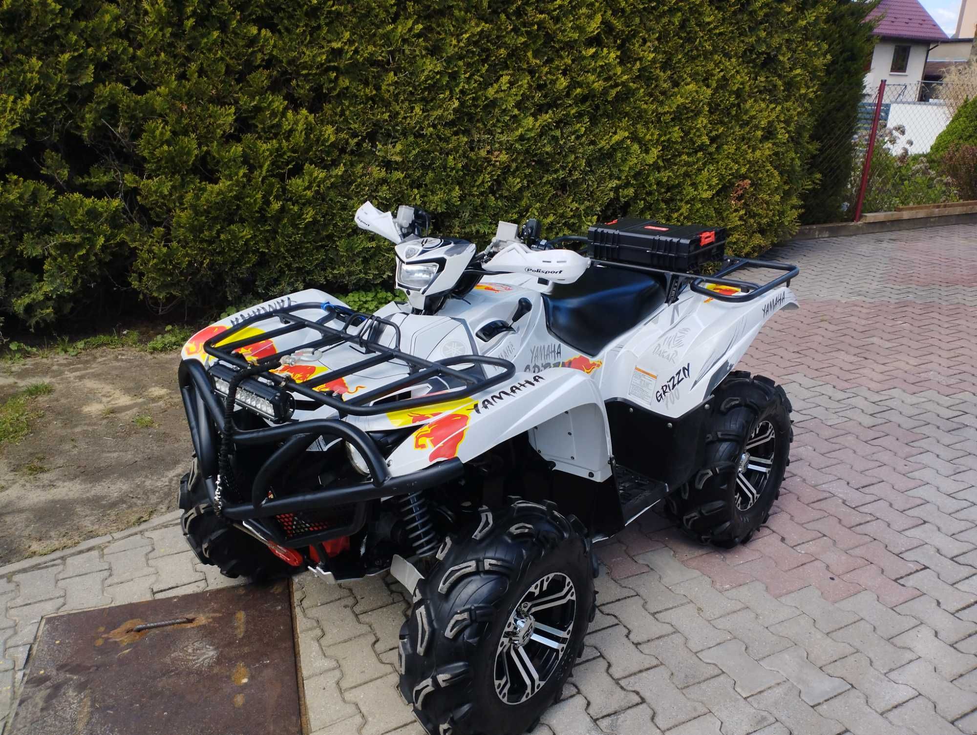 Yamaha Grizzly 700.  2017r stan BDB !!