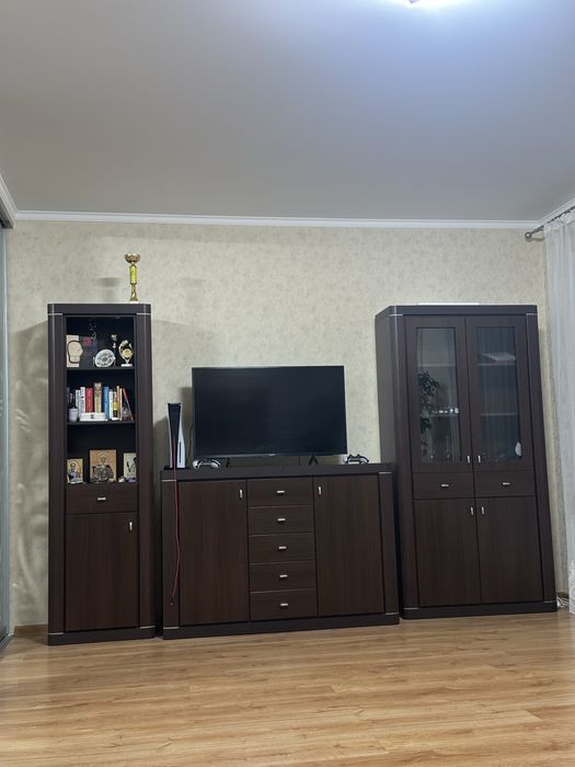 Стєнка,вітільня в залу