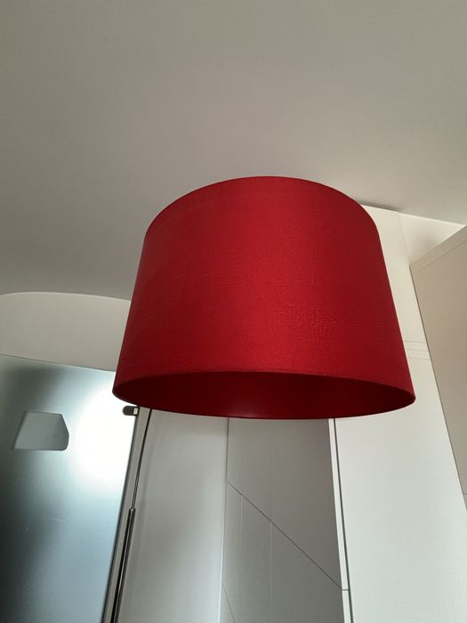 Candeeiro de pé alto