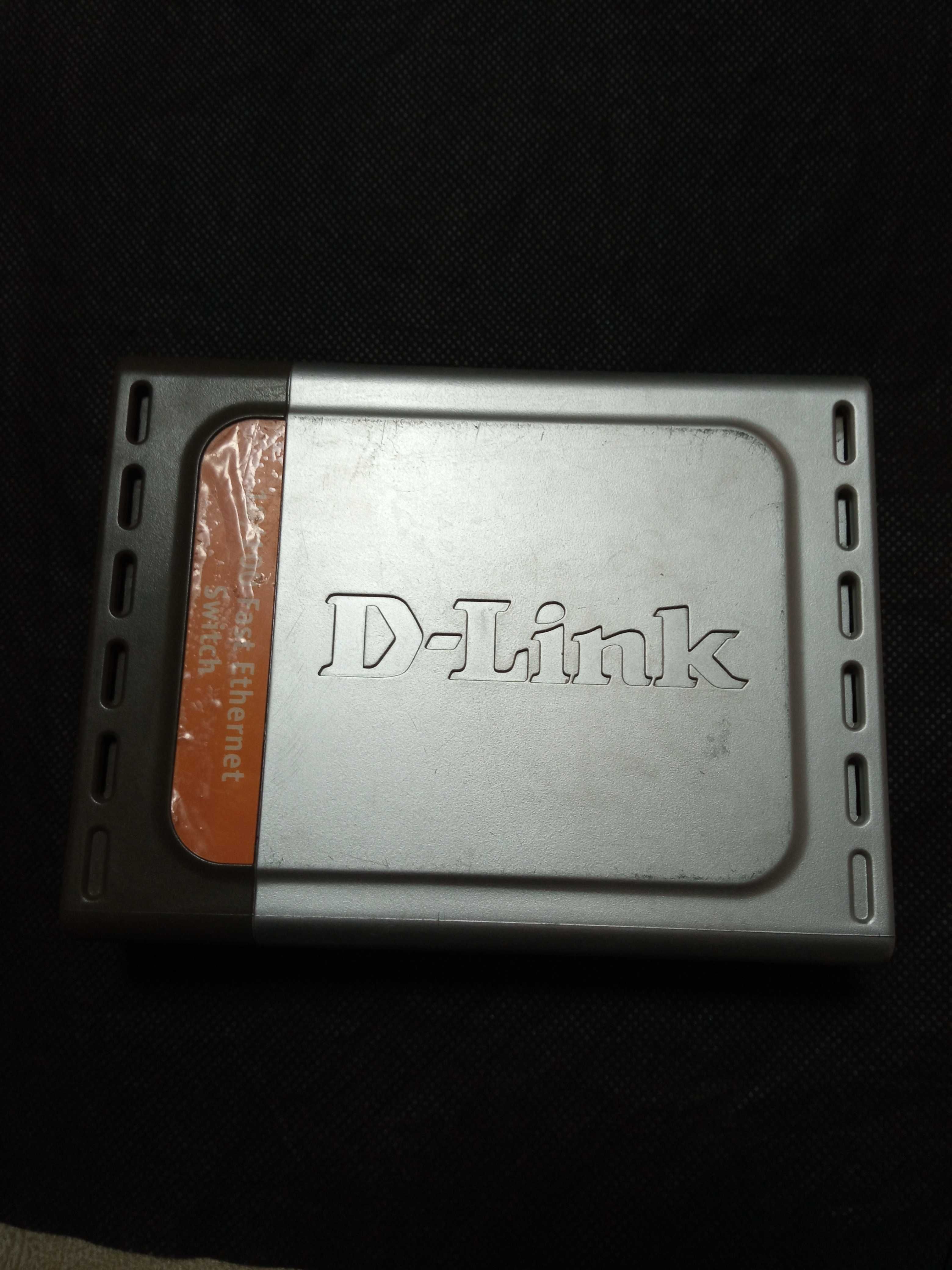 Коммутатор D-LINK 1005D