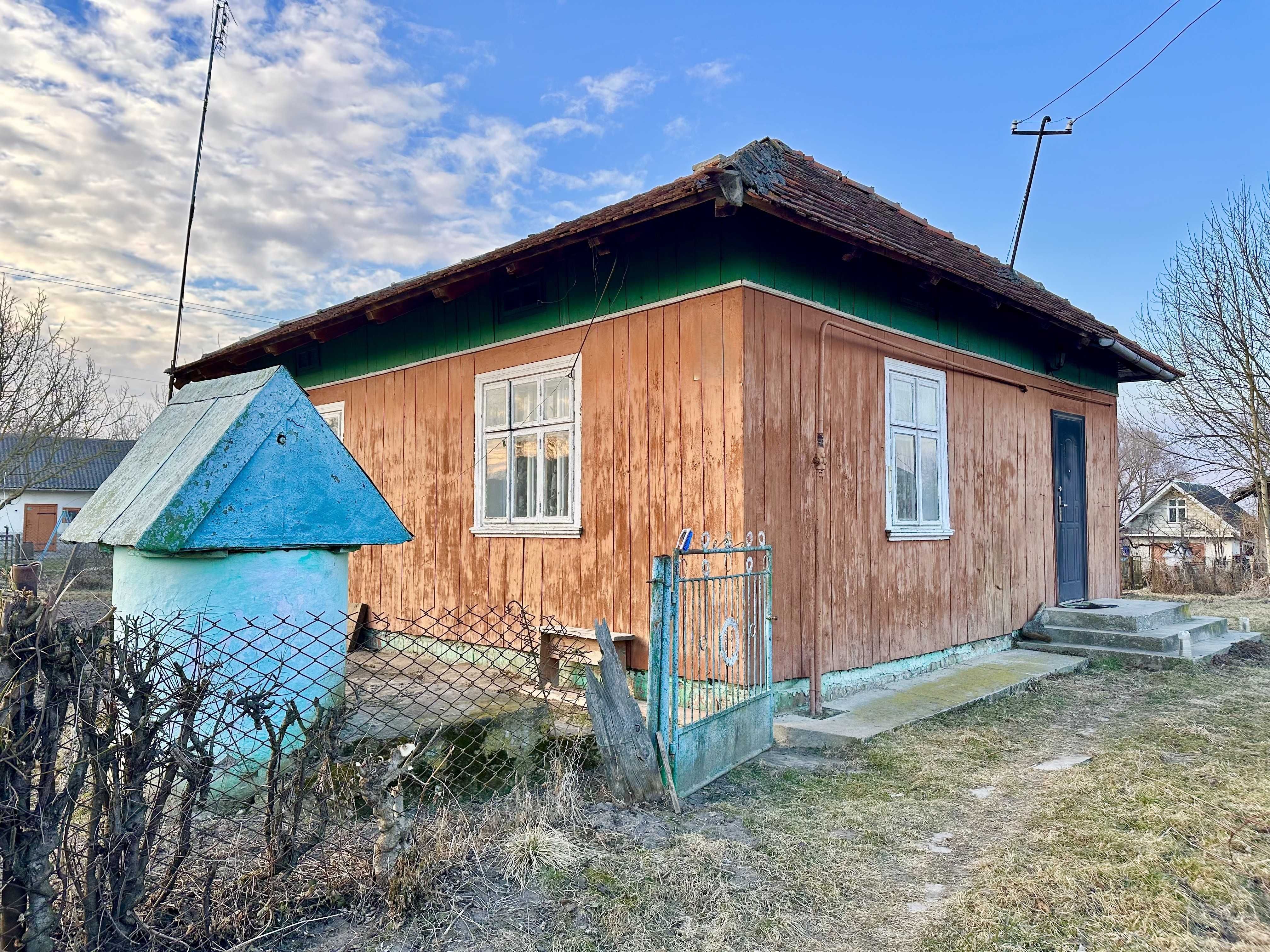 Продається житловий будинок у с.Грушів