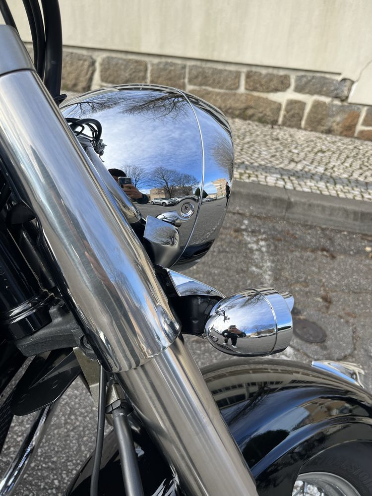 Suzuki intruder 800