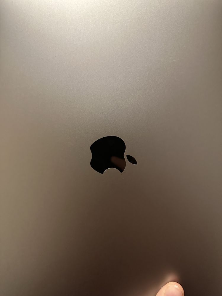 Apple Macbook Pro 2017 13”
