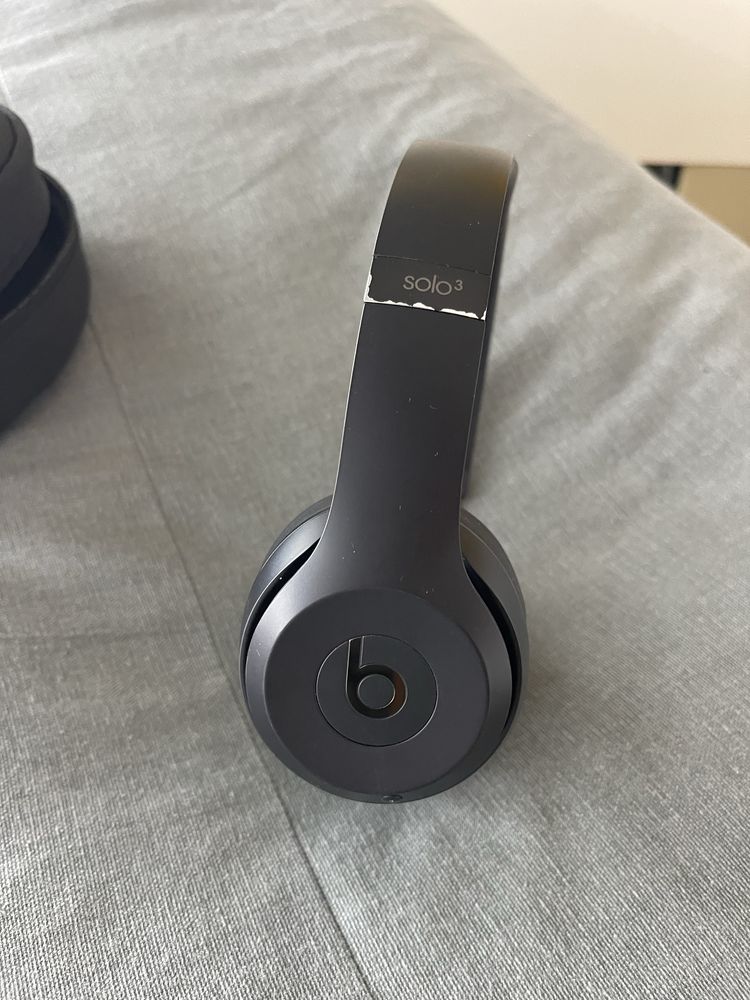 Auscultadores headphones Beats Solo 3 wireless em óptimo estado