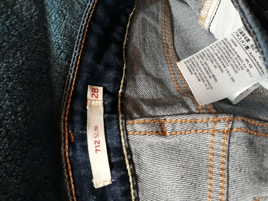 Levis