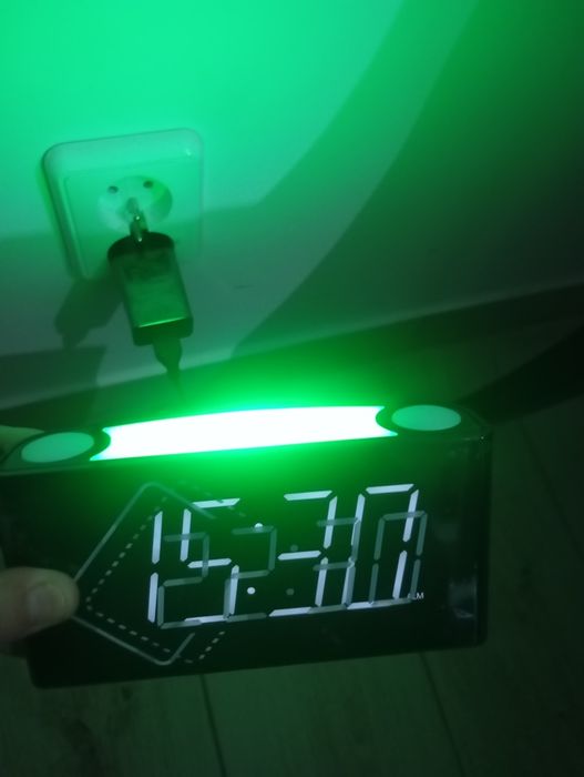 Zegar budzik lampa
