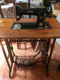 Máquina de costura de coleção Oliva CL45