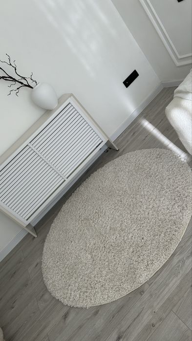 Круглий високоворсовий килим