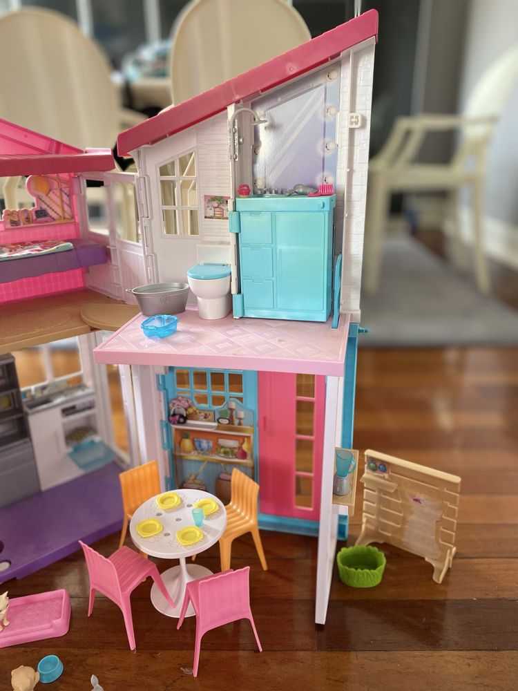 Casa da Barbie - casa Malibu + animais