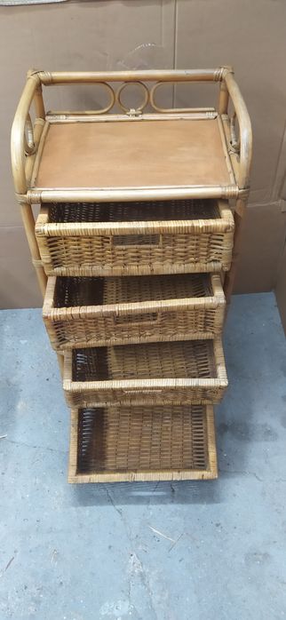 Regał komoda z bambusa