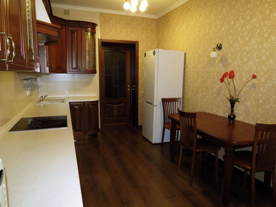 Продам елітну квартиру в центрі Дніпра