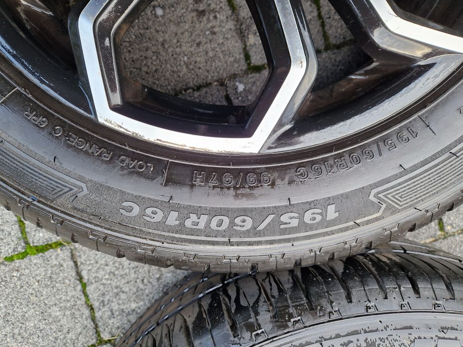 Felgi aluminiowe 16" + nowe opony