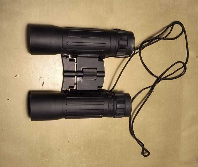 Lornetka Tasco 10x25