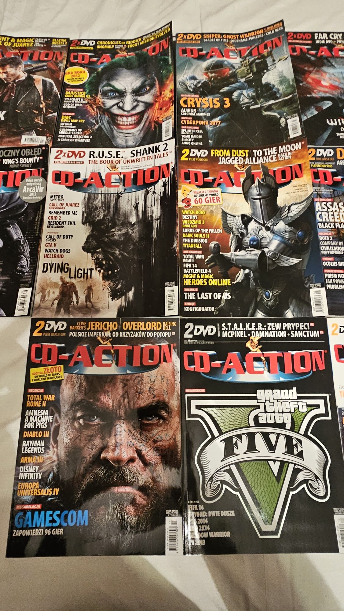 Sprzedam cały rocznik Cd-action z 2013  roku . 13 numerów .