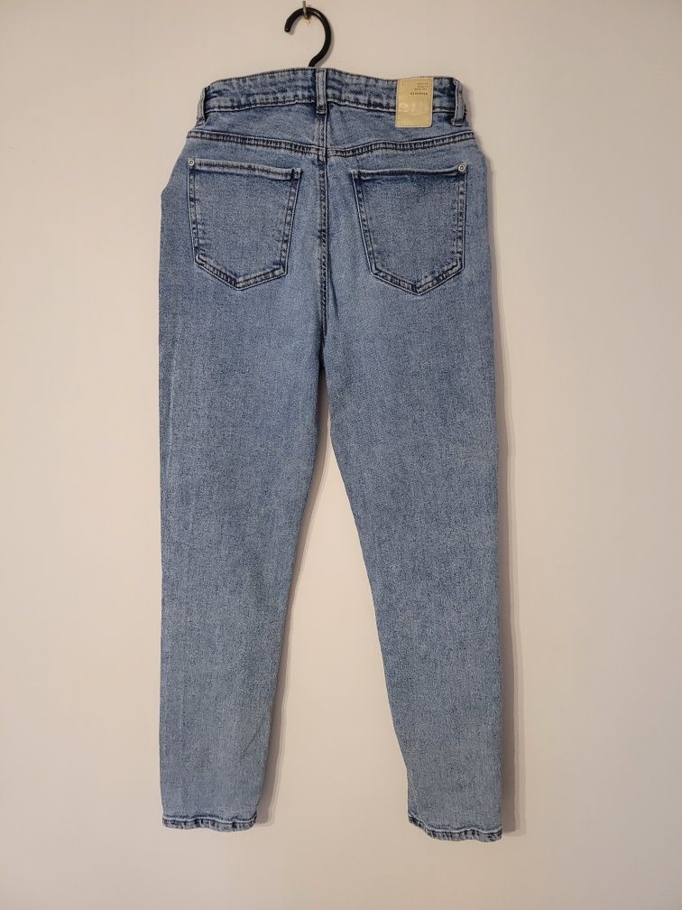 Spodnie jeansowe Reserved r. 36