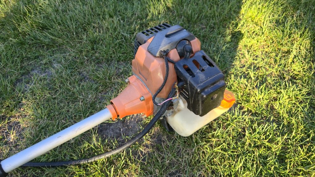 Kosa spalinowa marki FOXTEC