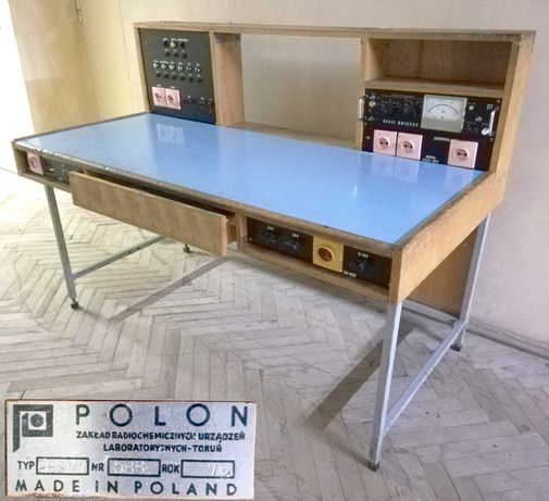 Польський електрифікований лабораторний стіл преміум-класу