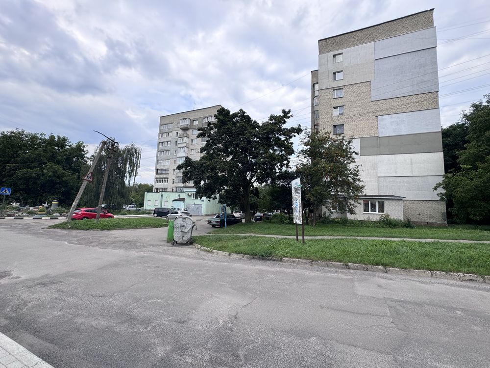 Комерція Дубово 76,1кв.м
