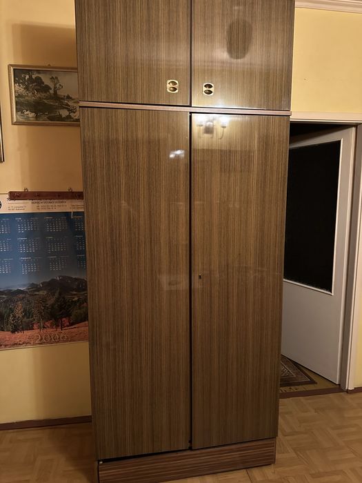 Szafa z nadstawką. Do rozebrania i zabrania.