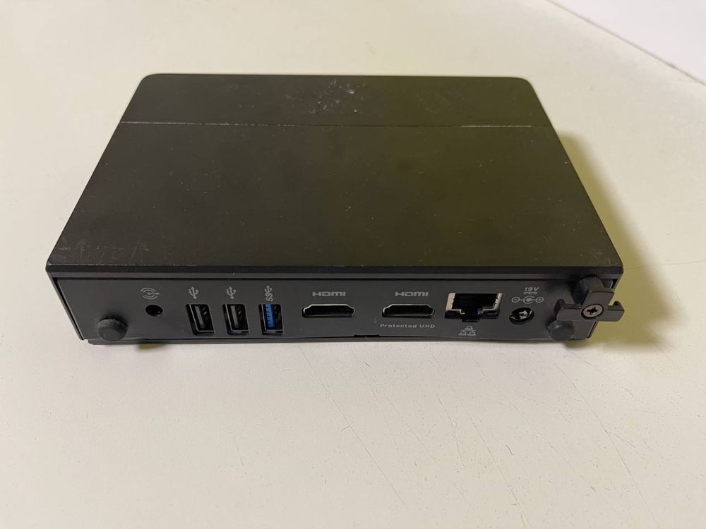 Комп'ютер INTEL NUC 8 Rugged Celeron N3350 (BKNUC8CCHKR)