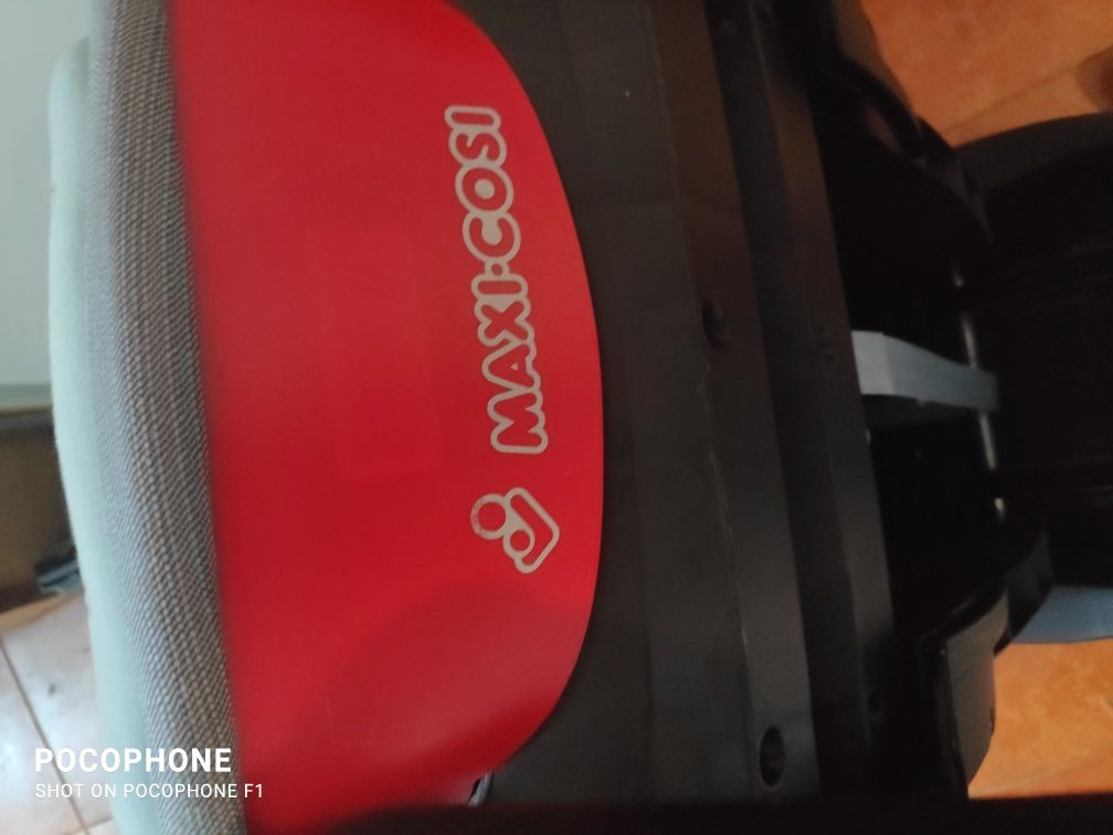 Krzesełko Maxi Cosi i ISOFIX do 36 kg