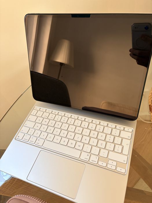 Apple Magic Keyboard 13 Ipad pro M4