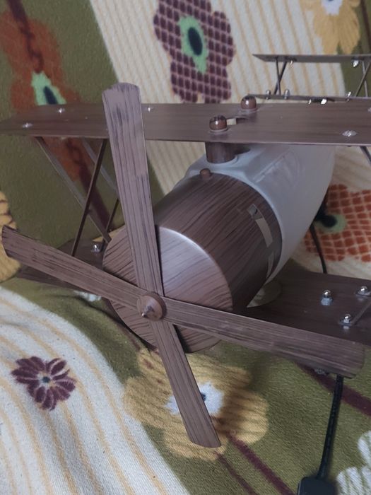 Lampka nocna samolot