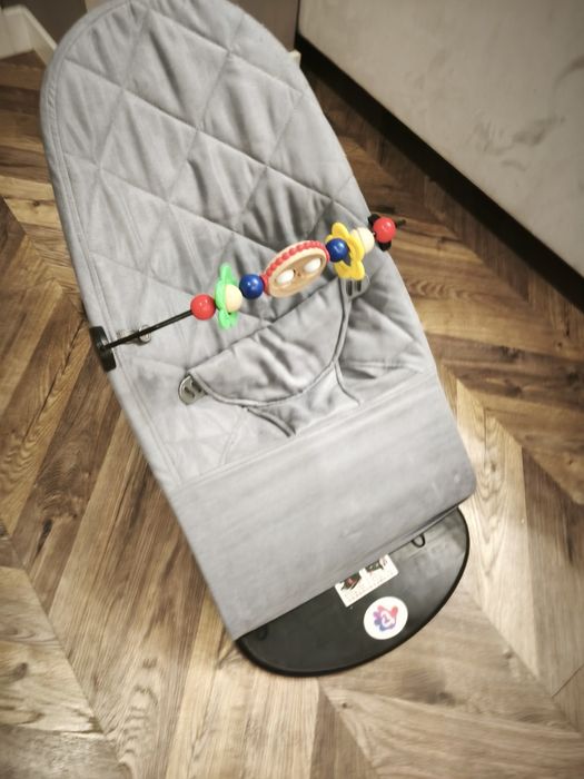 Детский шезлонг ,кресло качалка