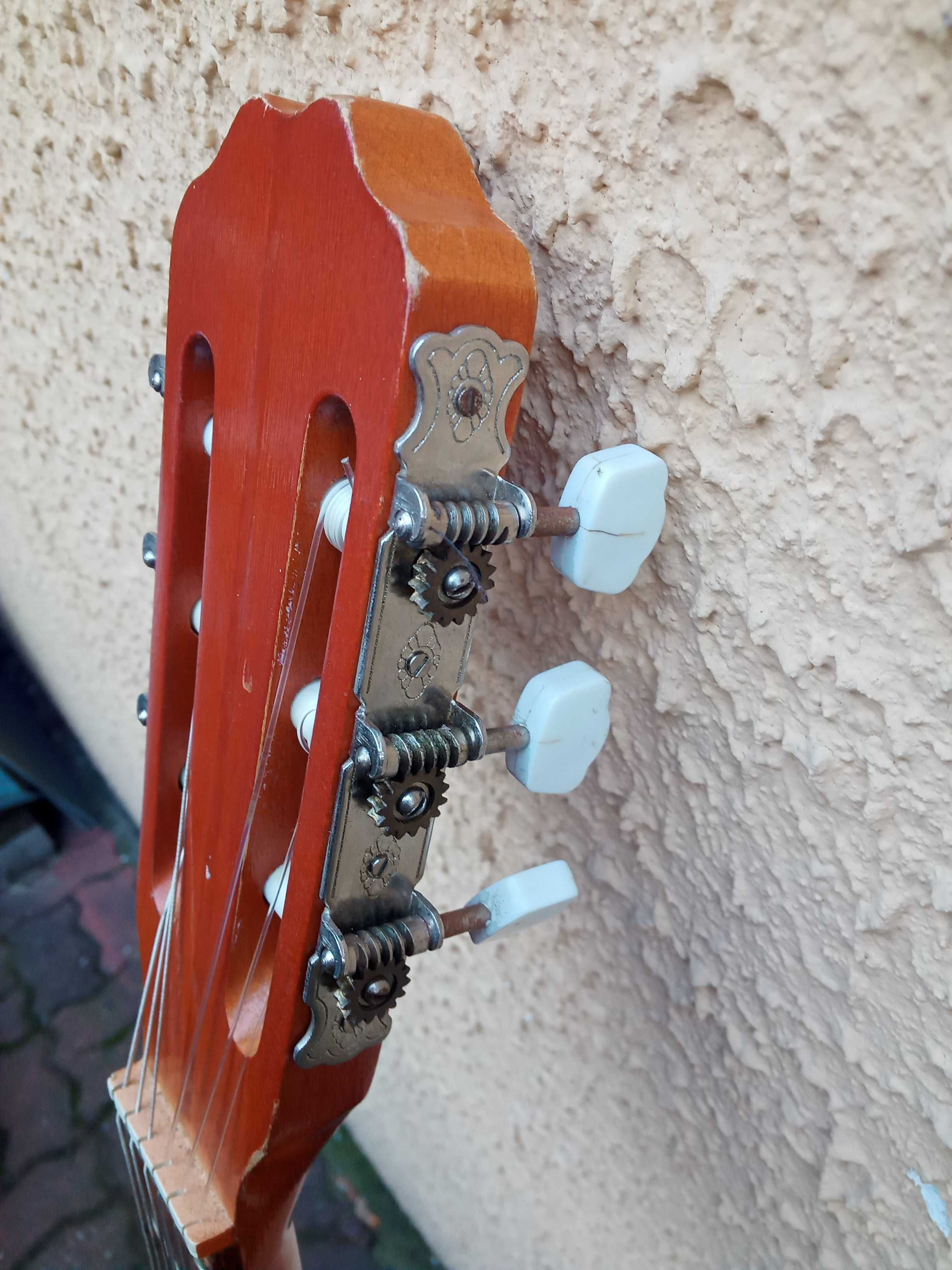 GITARA Klasyczna